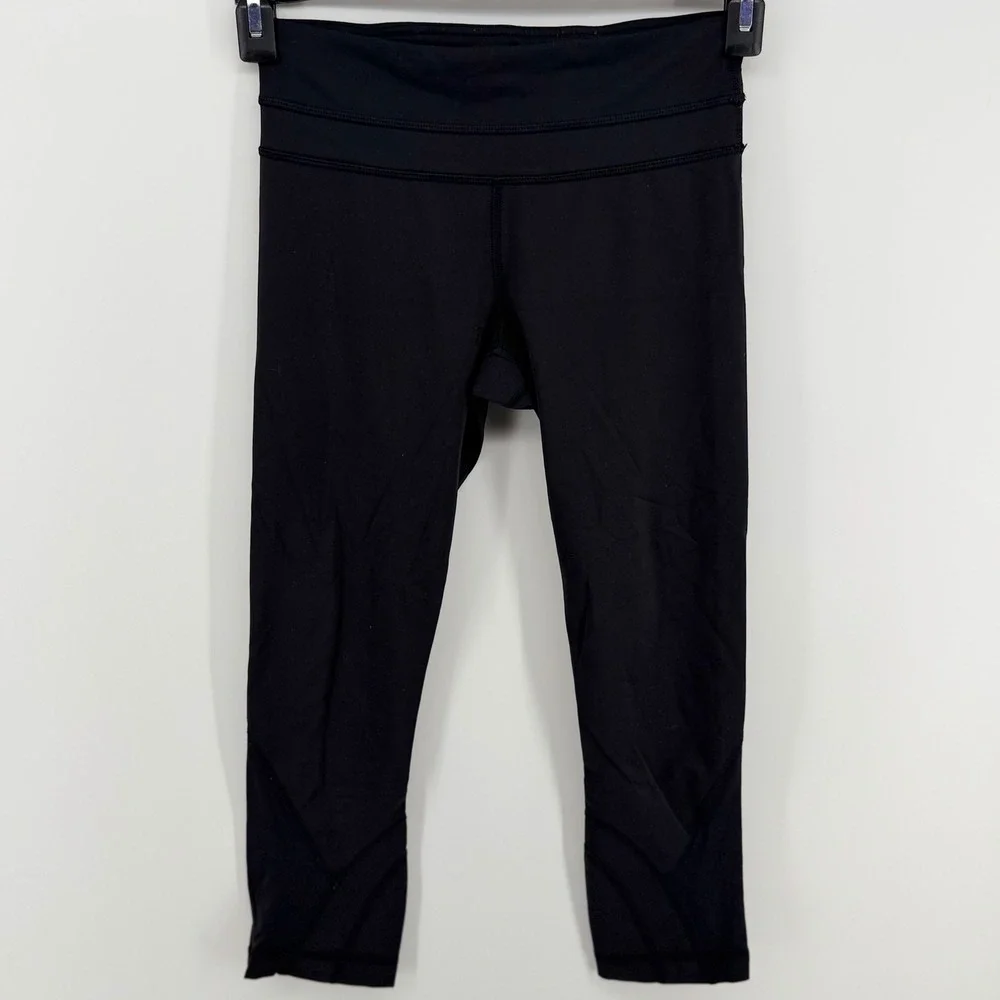 Lululemon Run Inspire Crop II Leggings Black Zip Pocket Mesh Size 4 Yoga